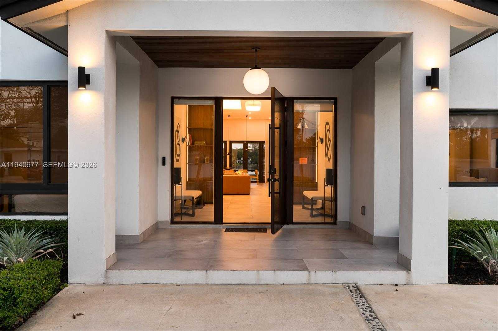 Small Image of 2560 NORTH EAST 199TH ST, Miami Number 54