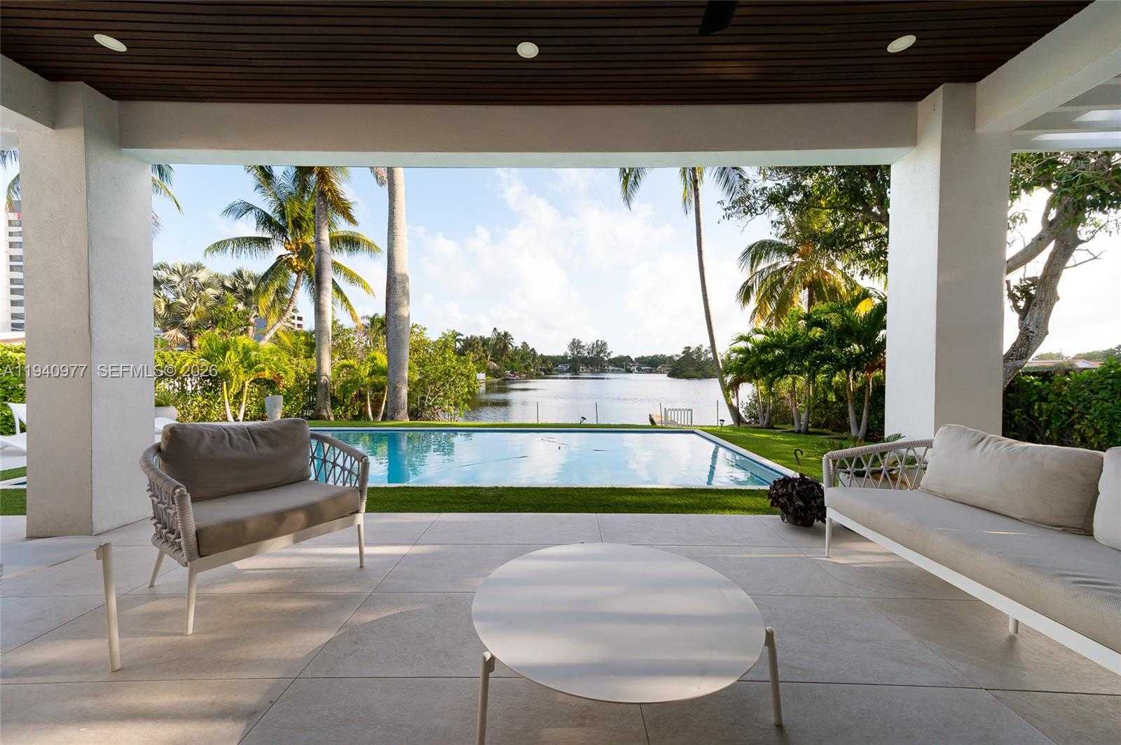 Small Image of 2560 NORTH EAST 199TH ST, Miami Number 55