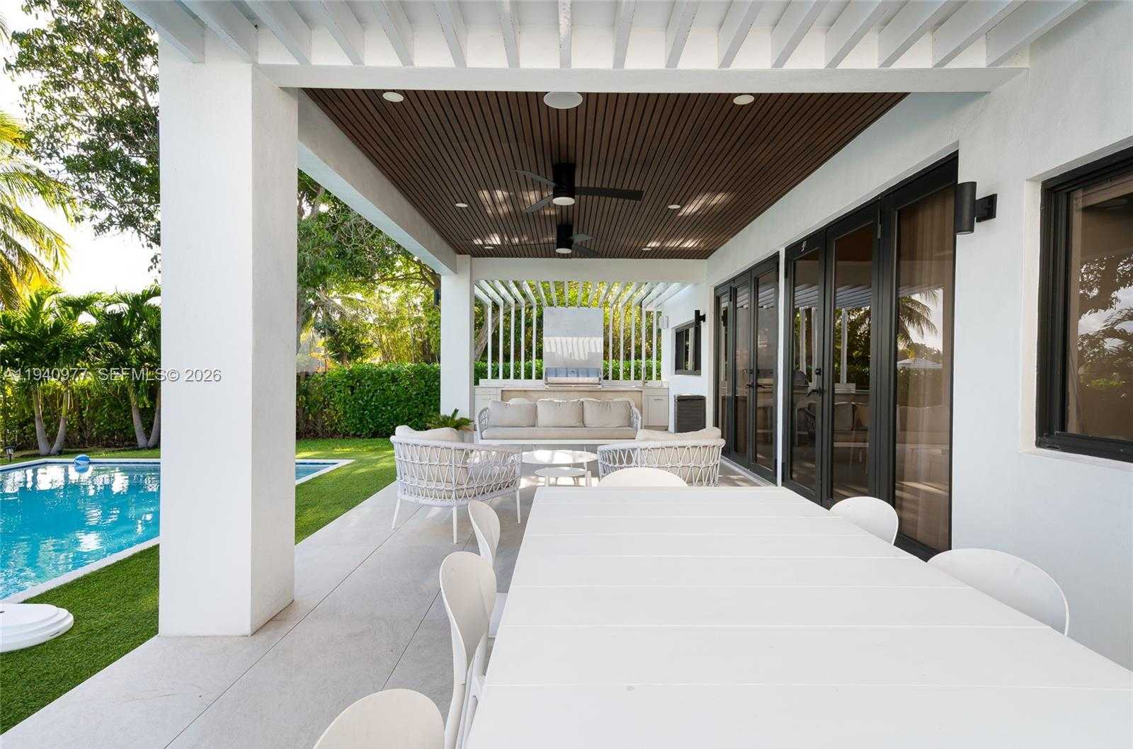 Small Image of 2560 NORTH EAST 199TH ST, Miami Number 56