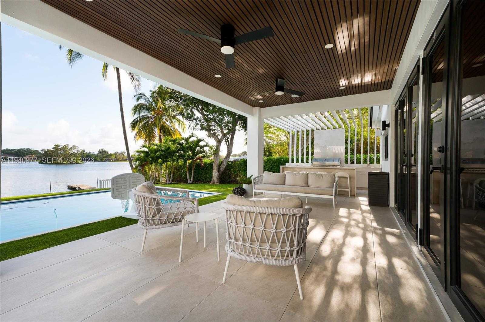 Small Image of 2560 NORTH EAST 199TH ST, Miami Number 58