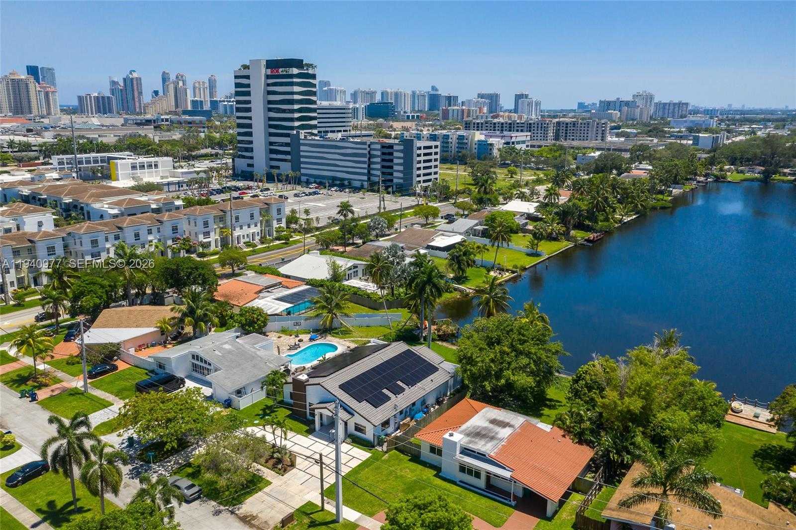 Small Image of 2560 NORTH EAST 199TH ST, Miami Number 70