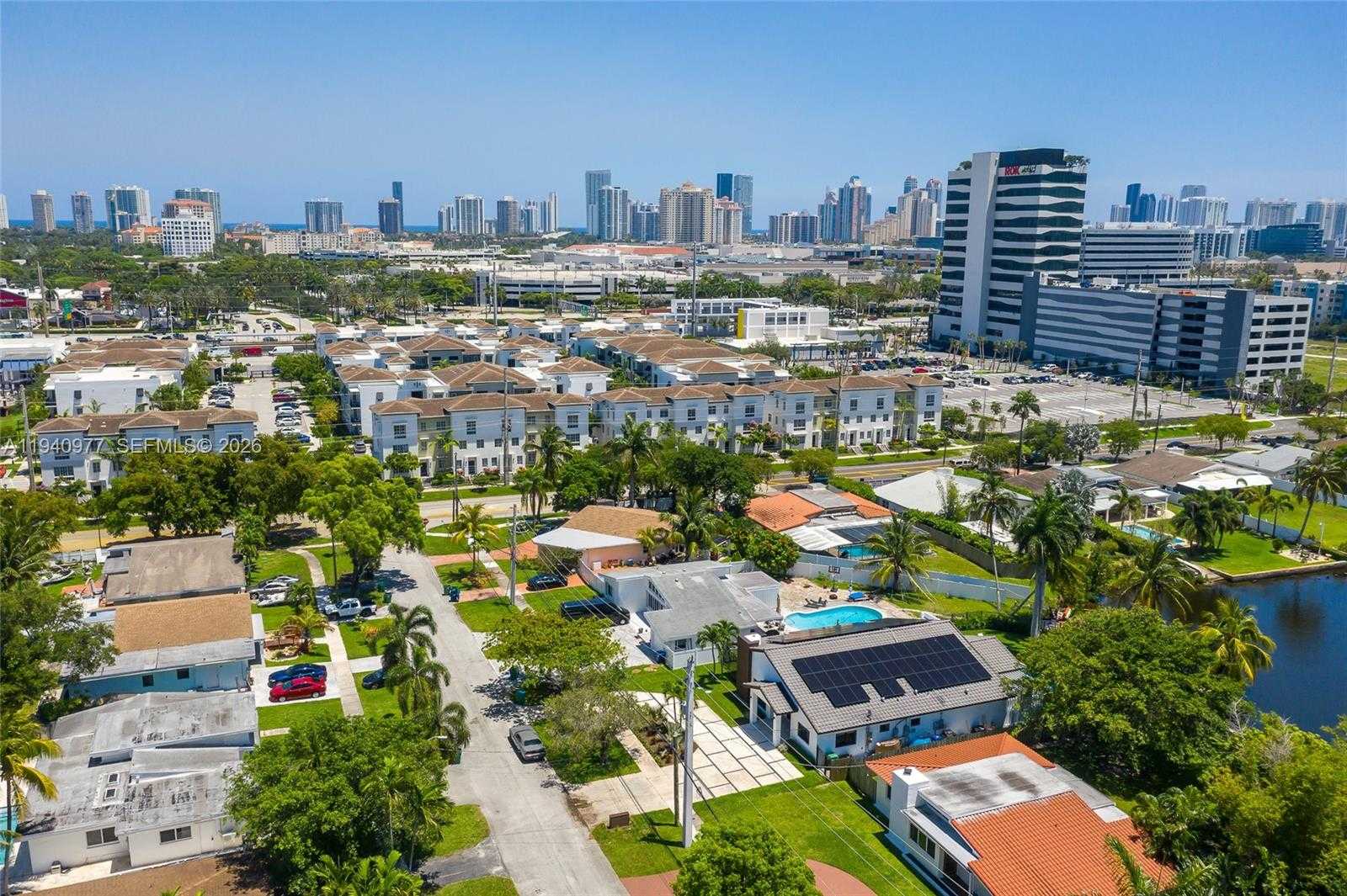 Small Image of 2560 NORTH EAST 199TH ST, Miami Number 71