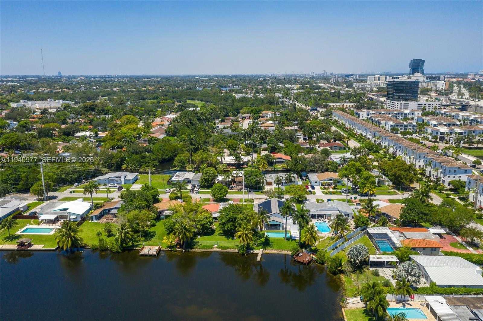 Small Image of 2560 NORTH EAST 199TH ST, Miami Number 74