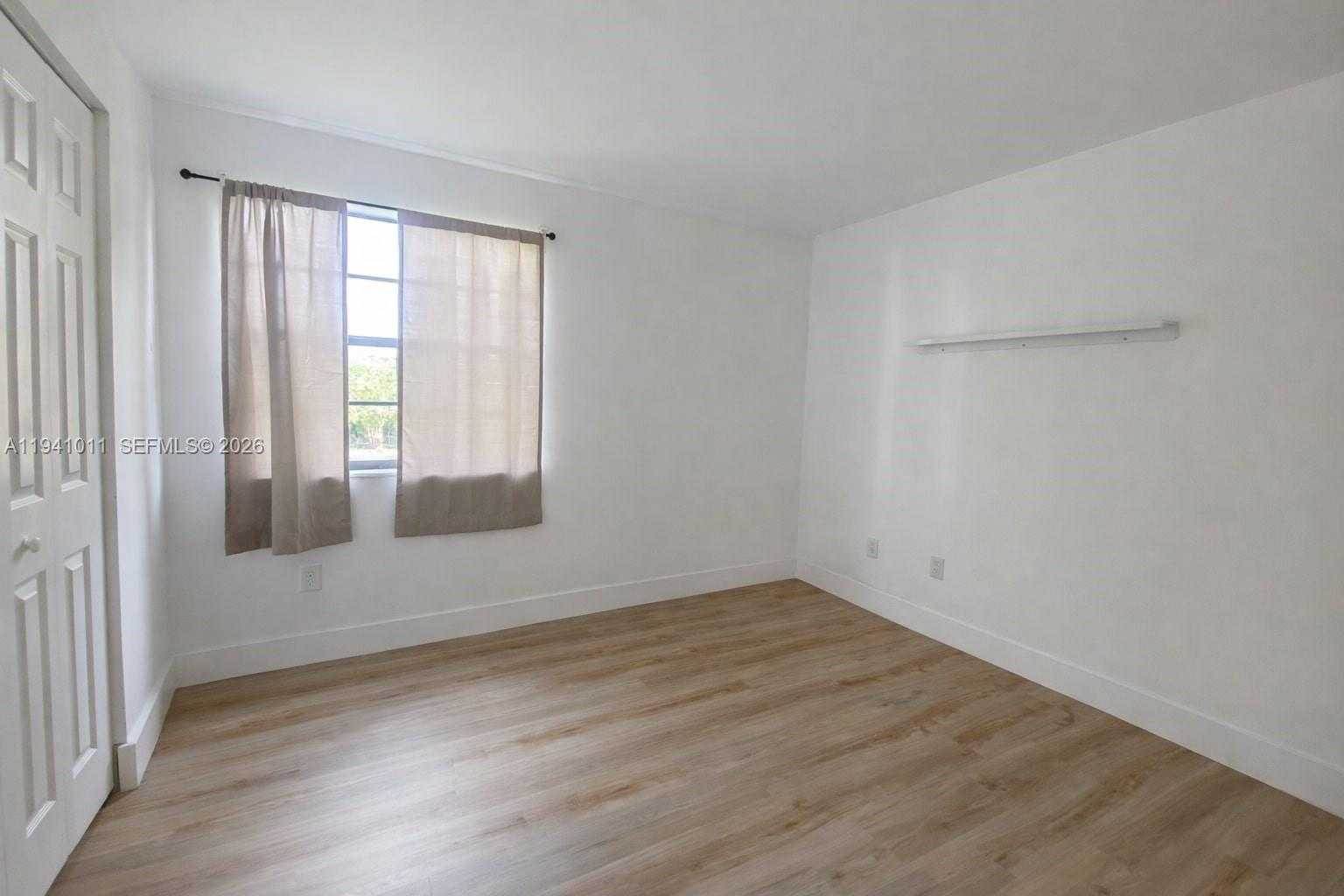 Small Image of 3552 MAGELLAN CIR #126, Aventura Number 12