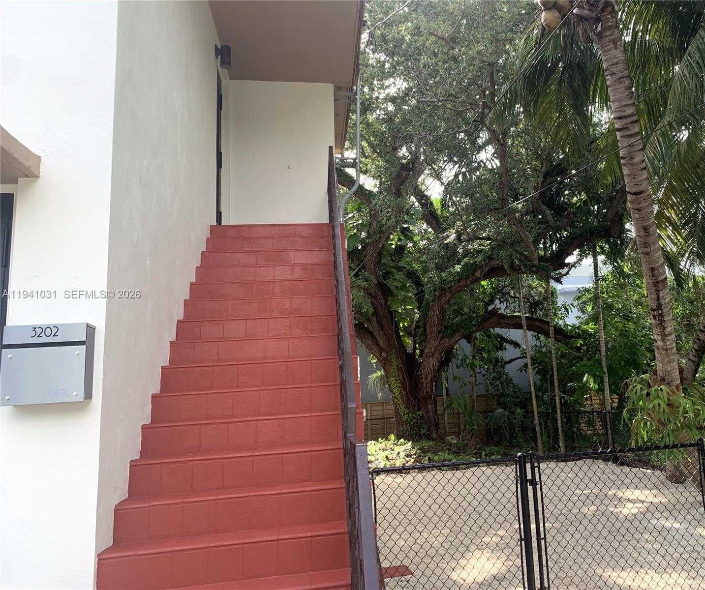 Small Image of 3202 ELIZABETH ST #3202, Miami Number 3