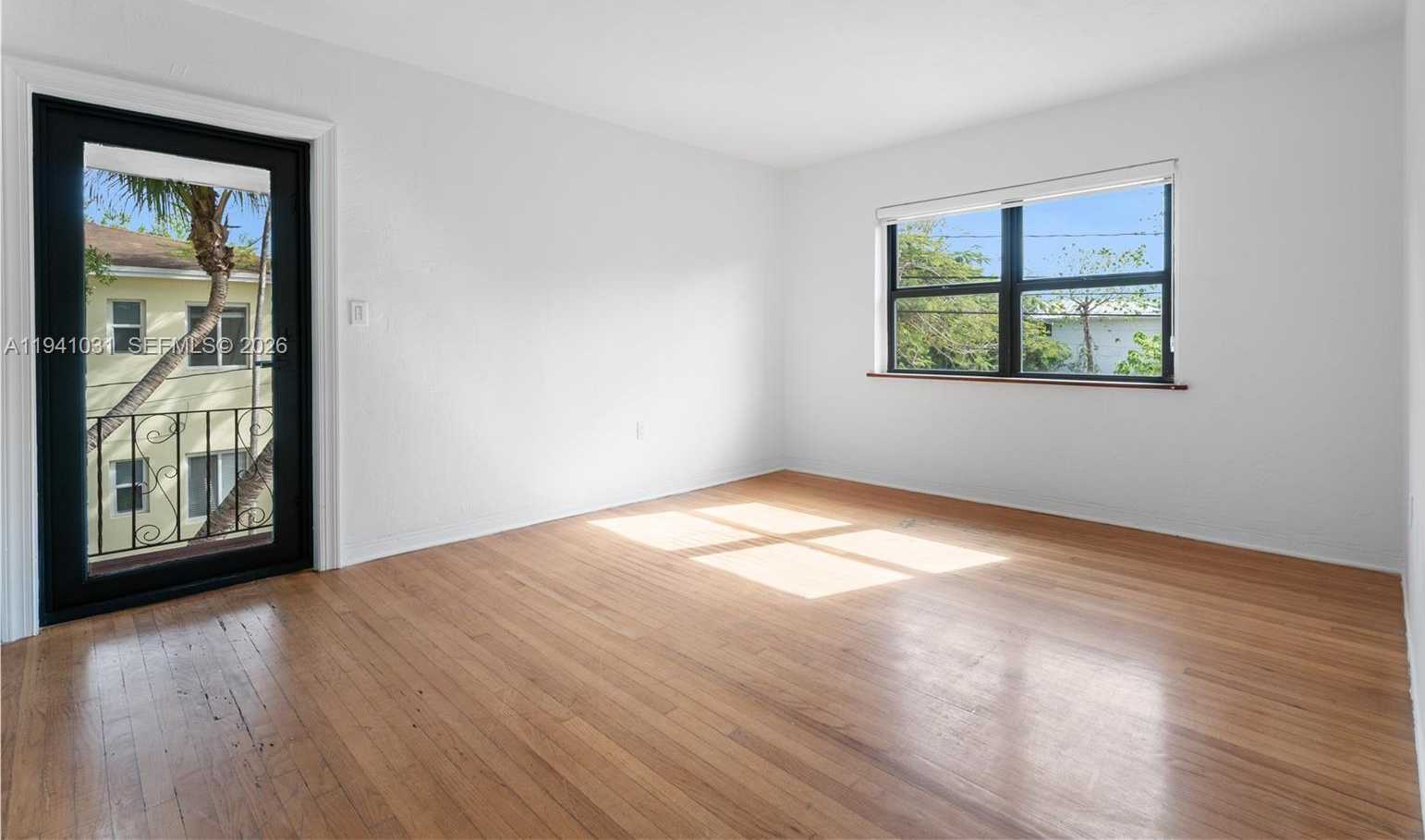 Small Image of 3202 ELIZABETH ST #3202, Miami Number 4