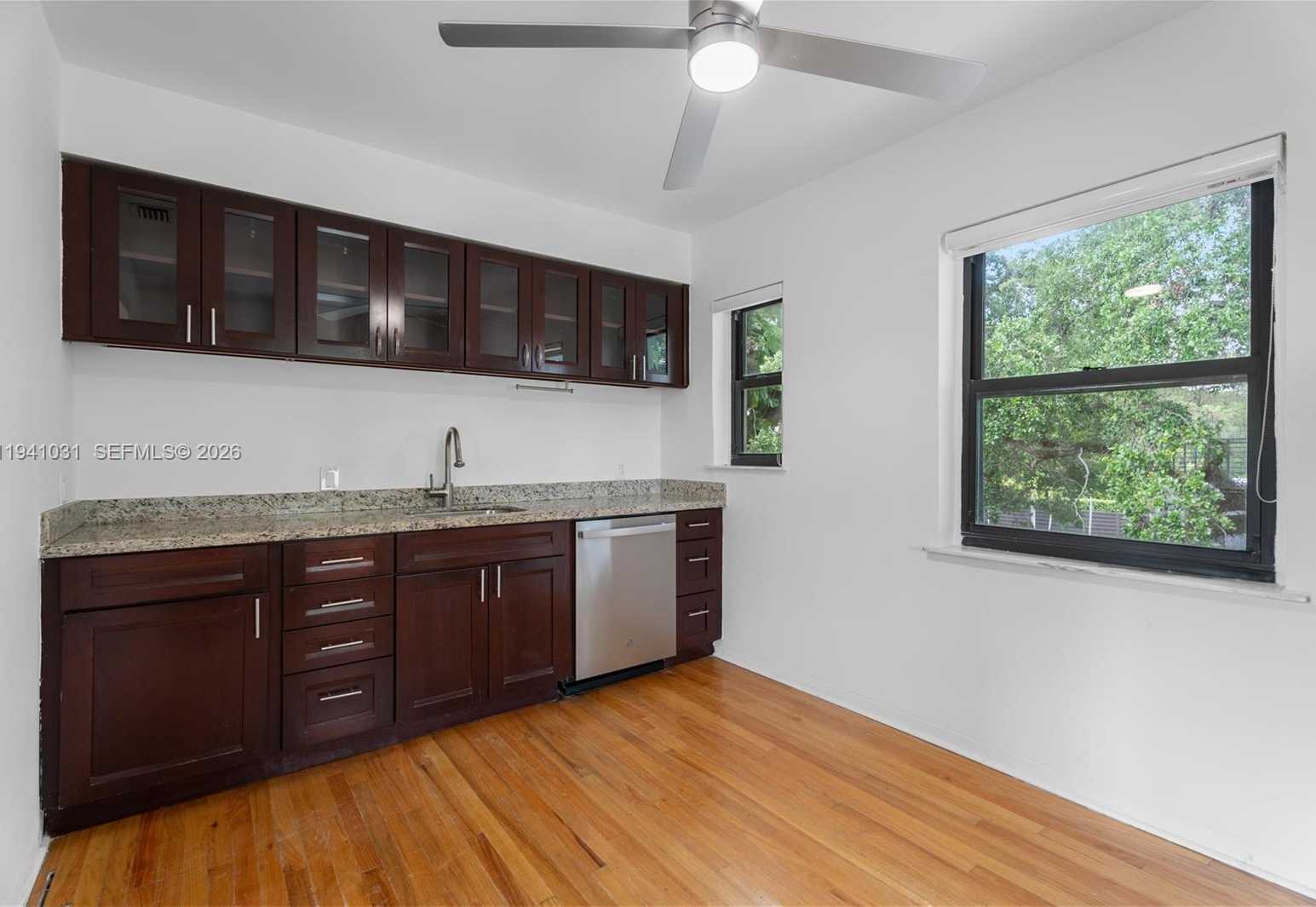 Small Image of 3202 ELIZABETH ST #3202, Miami Number 6