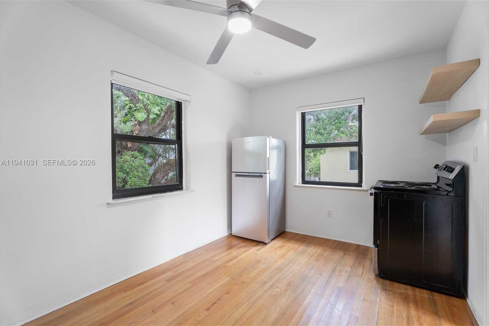 Small Image of 3202 ELIZABETH ST #3202, Miami Number 7