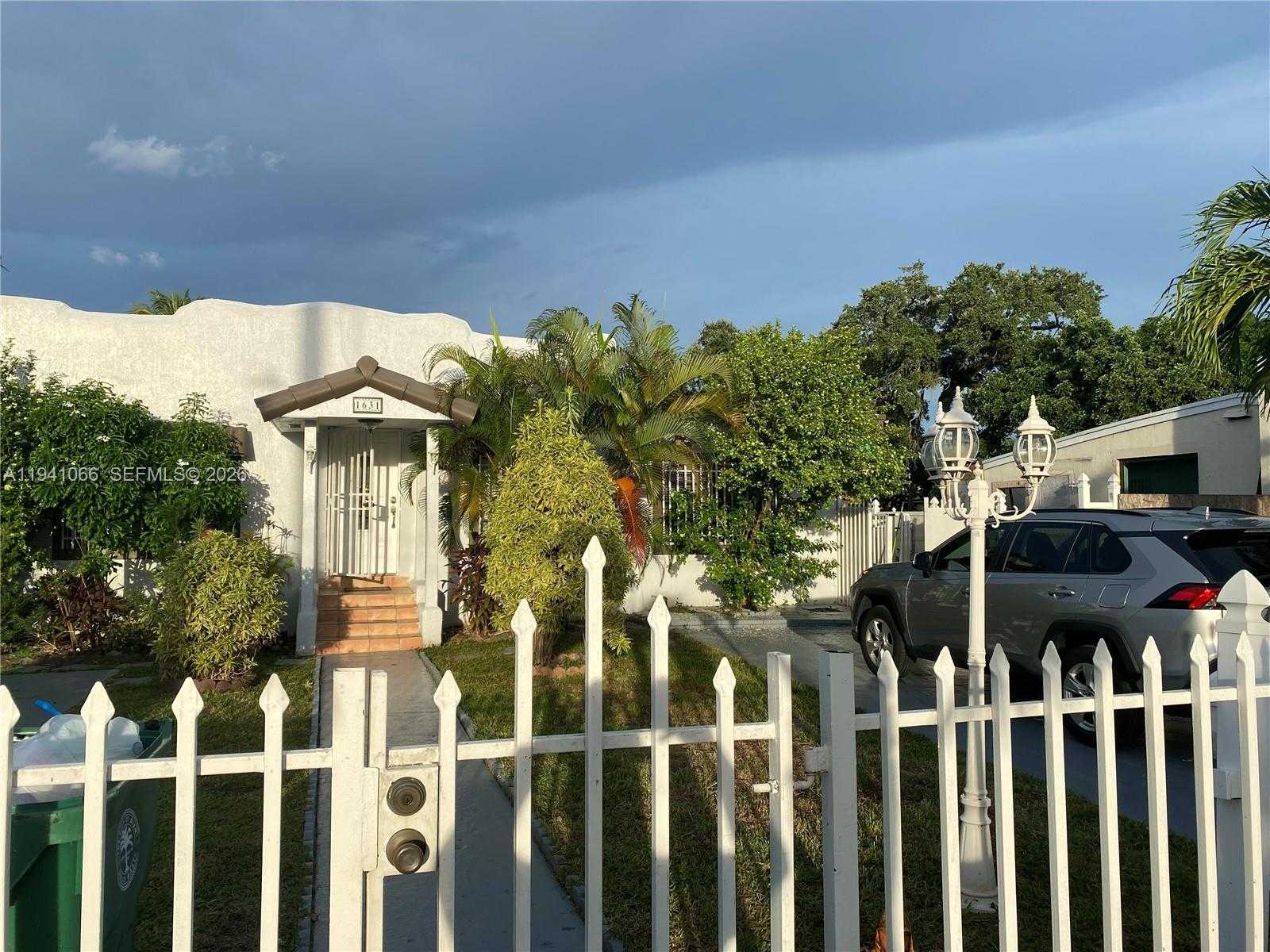 Small Image of 1631 NORTH WEST 29TH AVE, Miami Number 1