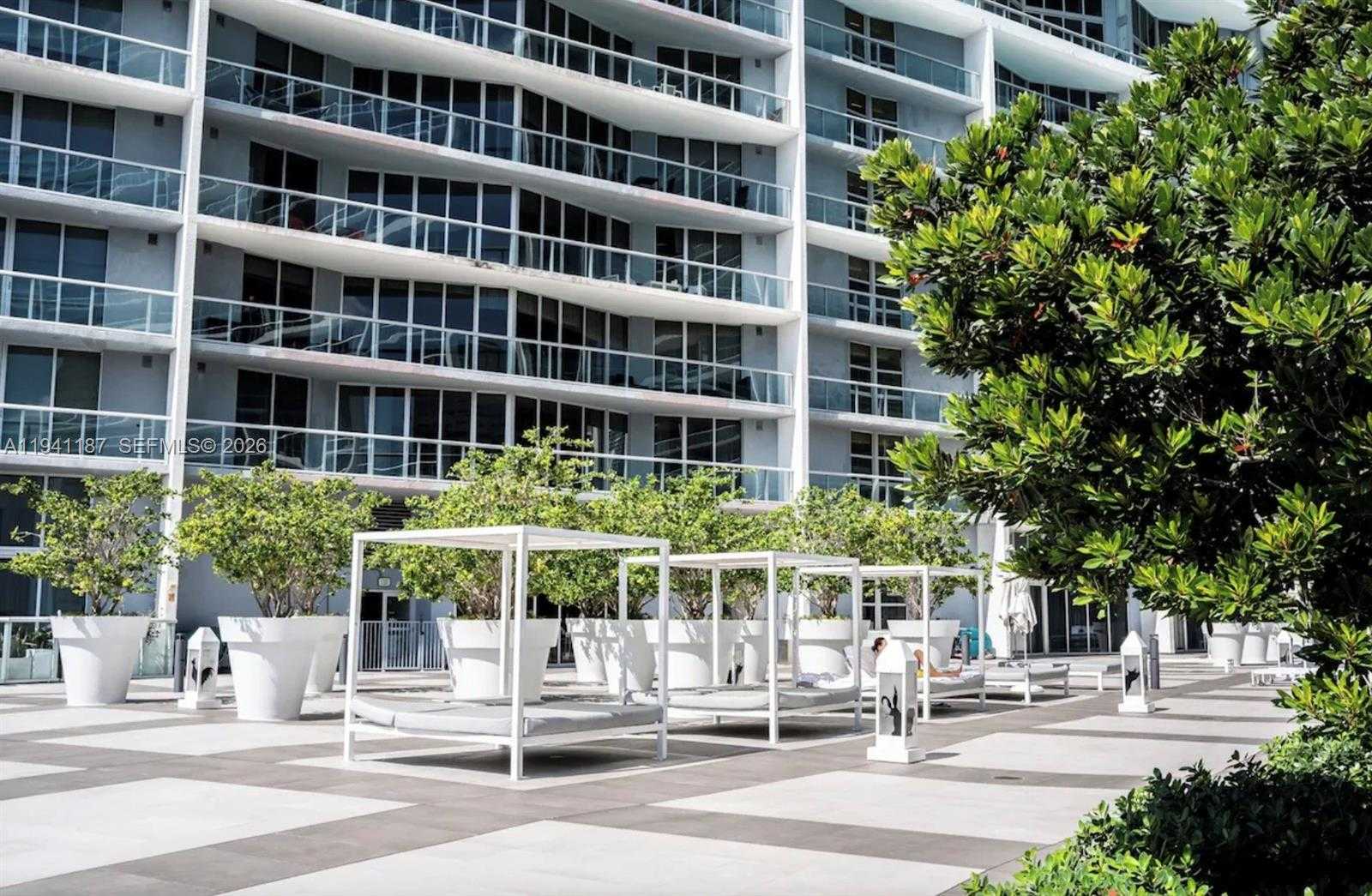 Small Image of 485 BRICKELL AVE #3606, Miami Number 12