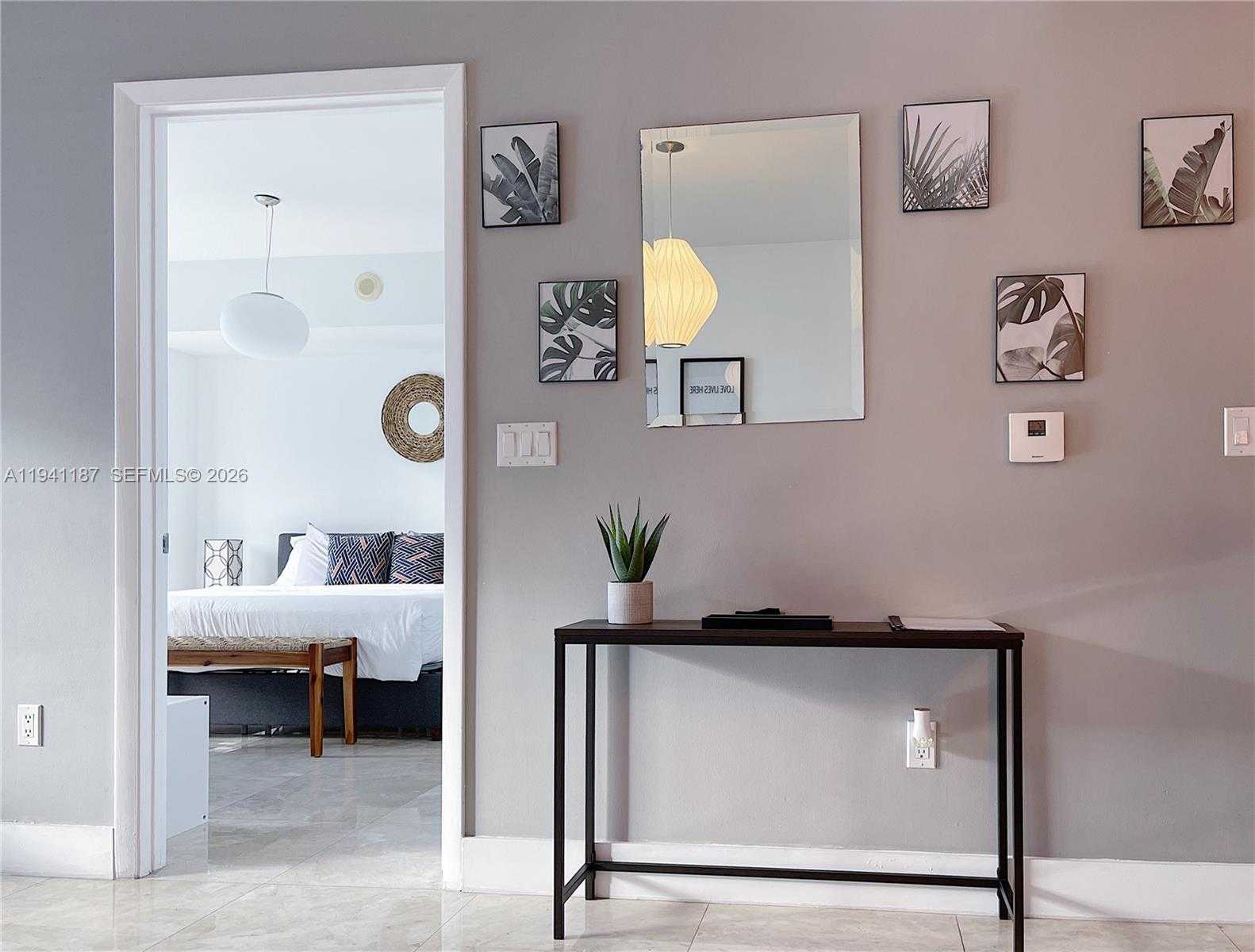 Small Image of 485 BRICKELL AVE #3606, Miami Number 2