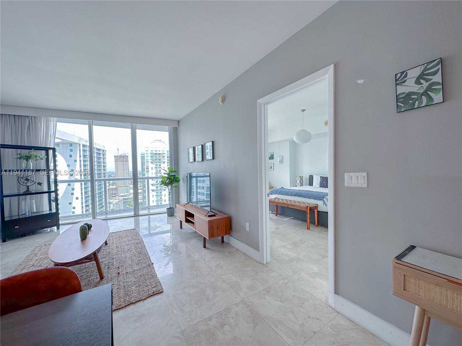 Small Image of 485 BRICKELL AVE #3606, Miami Number 3