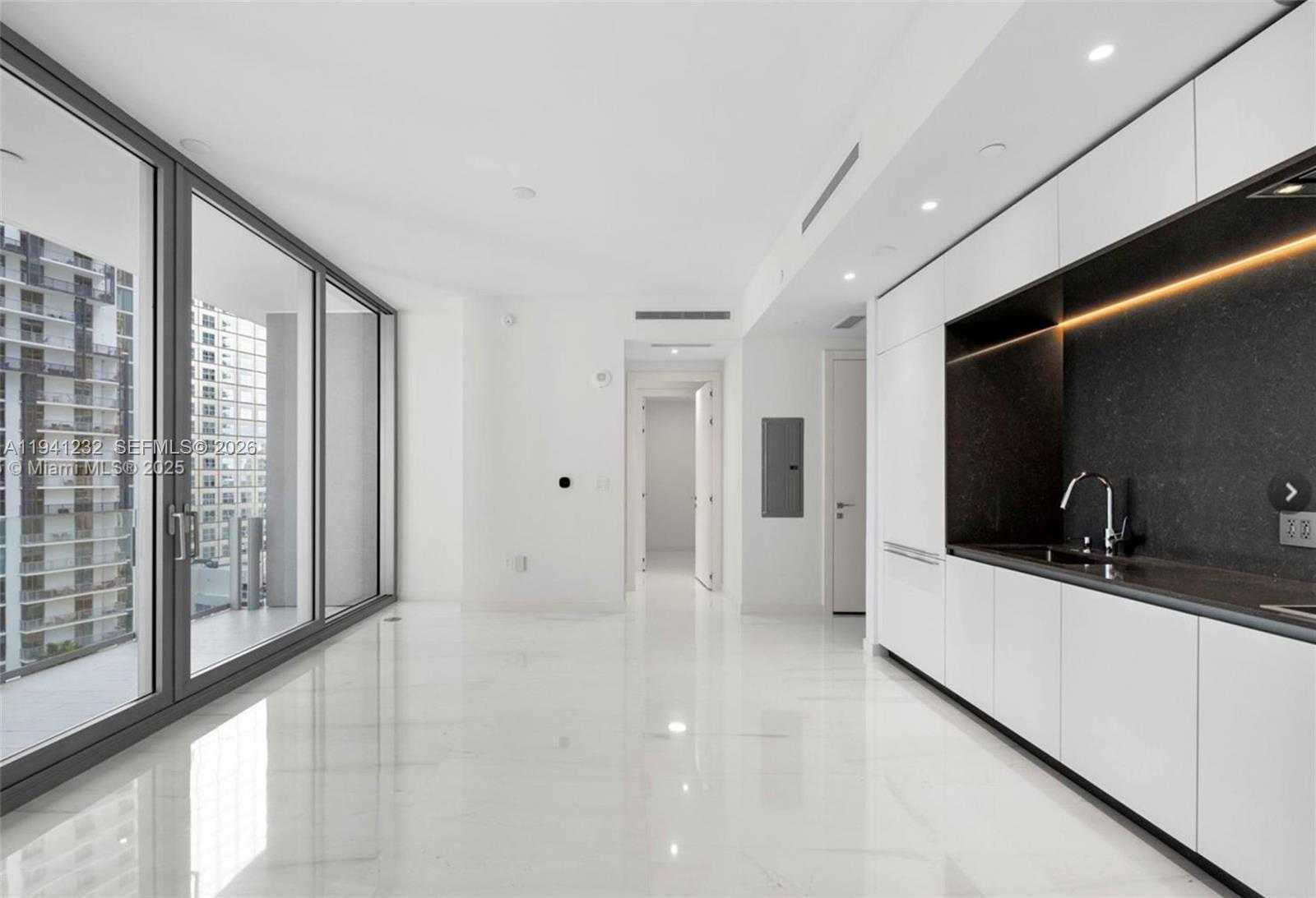 Small Image of 300 BISCAYNE BLVD WAY #1908W, Miami Number 6