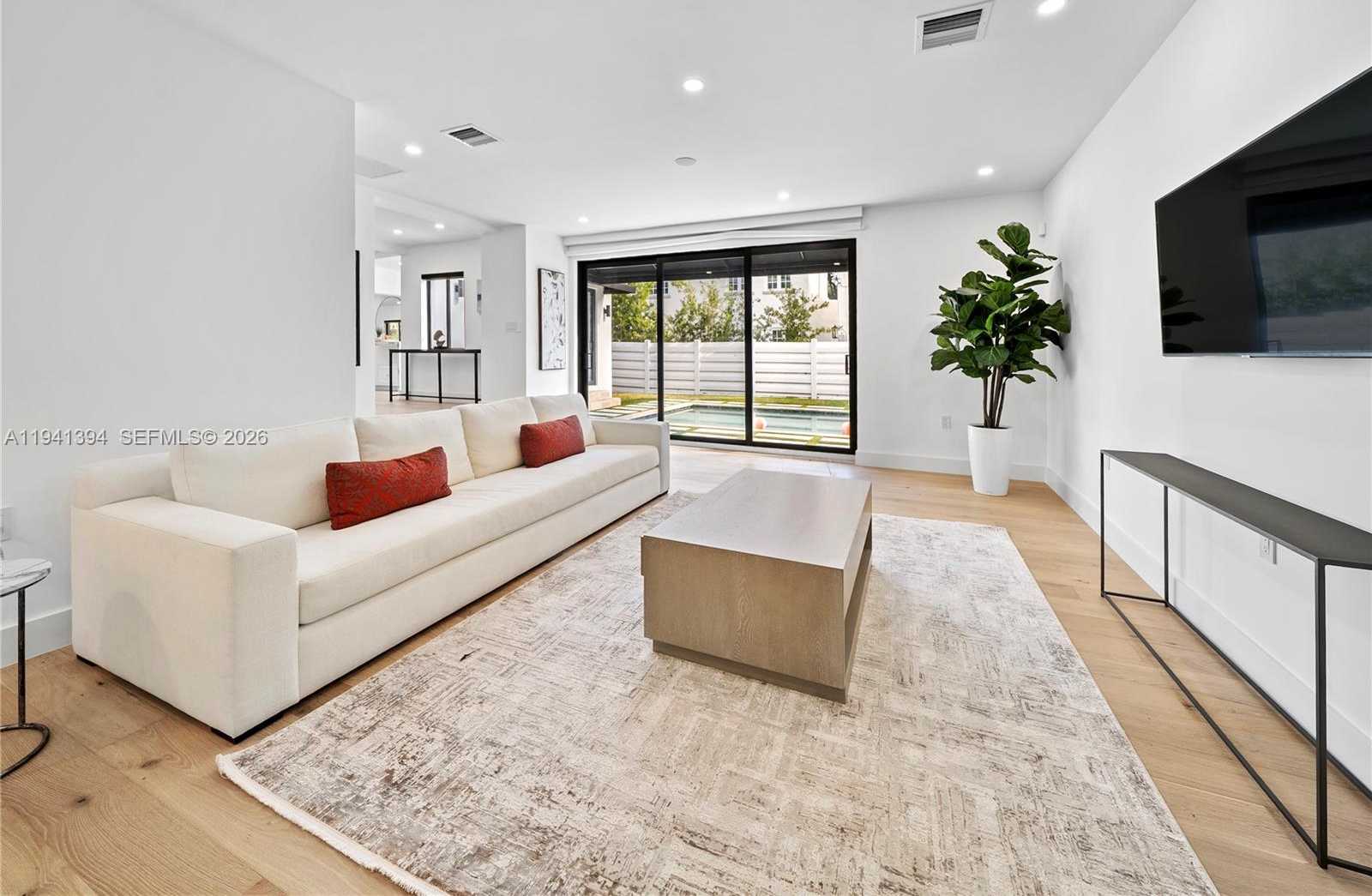 Small Image of 600 NORTH EAST 57TH ST, Miami Number 17