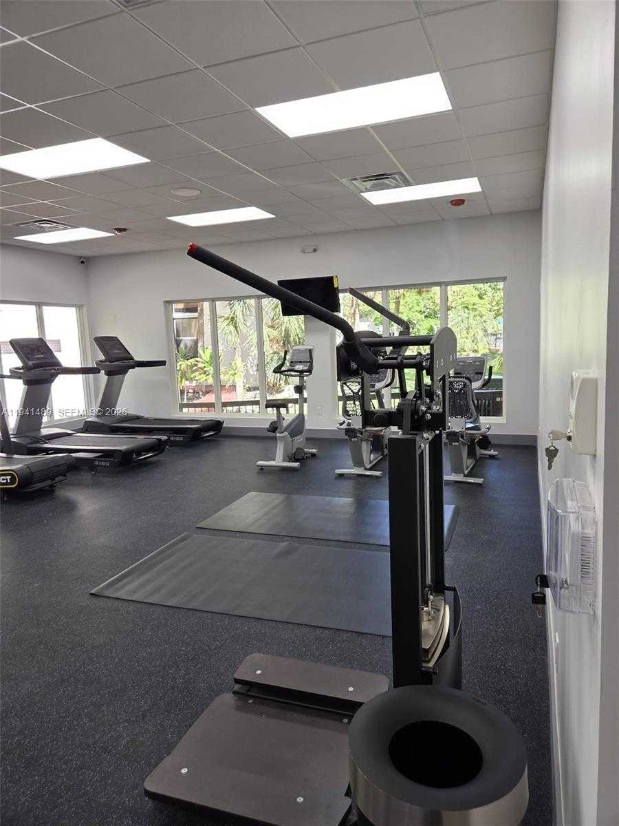 Small Image of 16919 NORTH BAY RD #314, Sunny Isles Beach Number 17