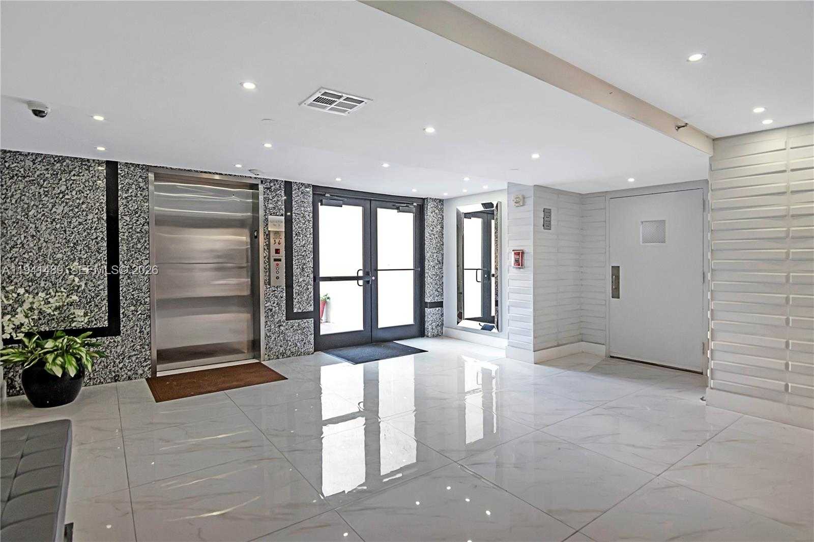 Small Image of 16919 NORTH BAY RD #314, Sunny Isles Beach Number 6