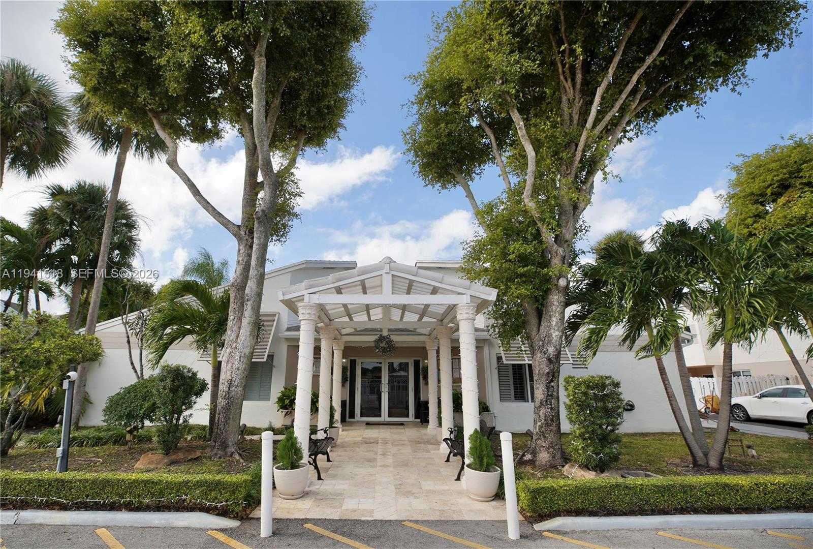 Small Image of 17425 NORTH WEST 67TH PL #B-13, Hialeah Number 23