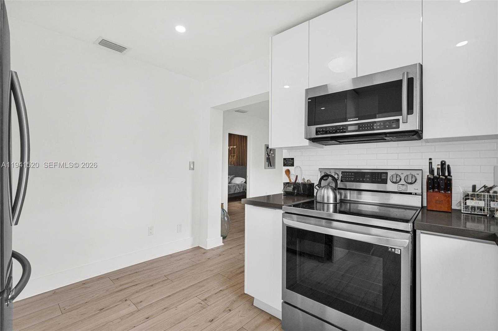 Small Image of 37 NORTH WEST 47TH ST, Miami Number 32