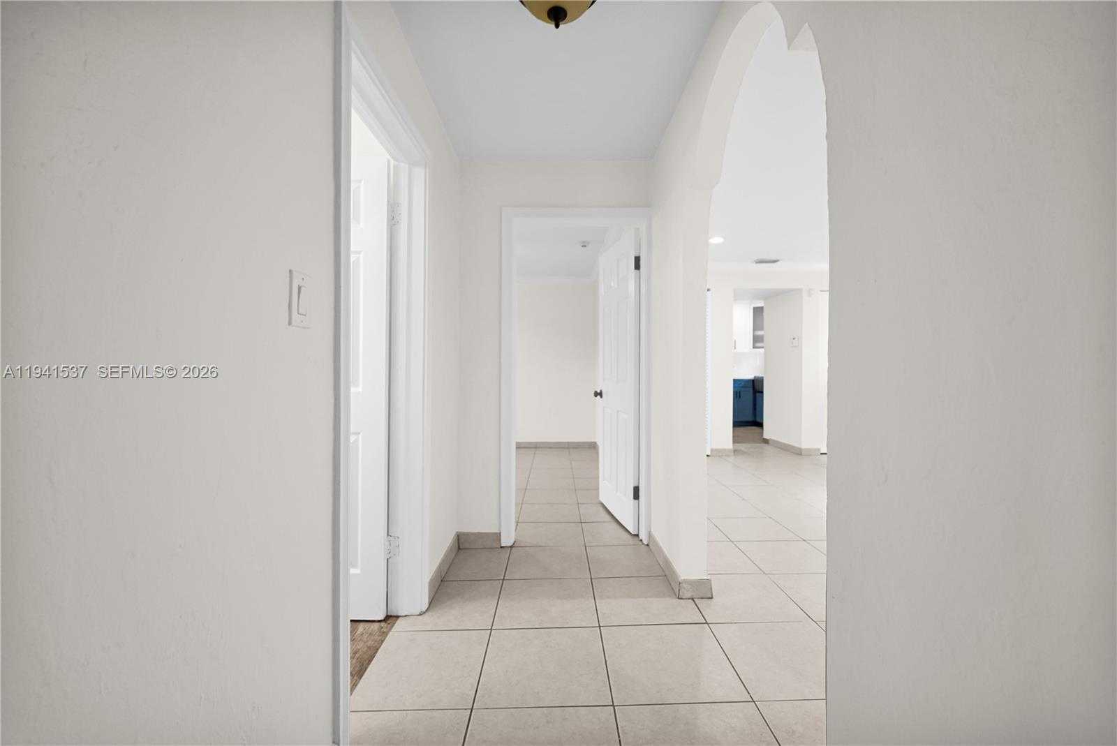 Small Image of 6560 SOUTH WEST 39TH ST, Miami Number 5