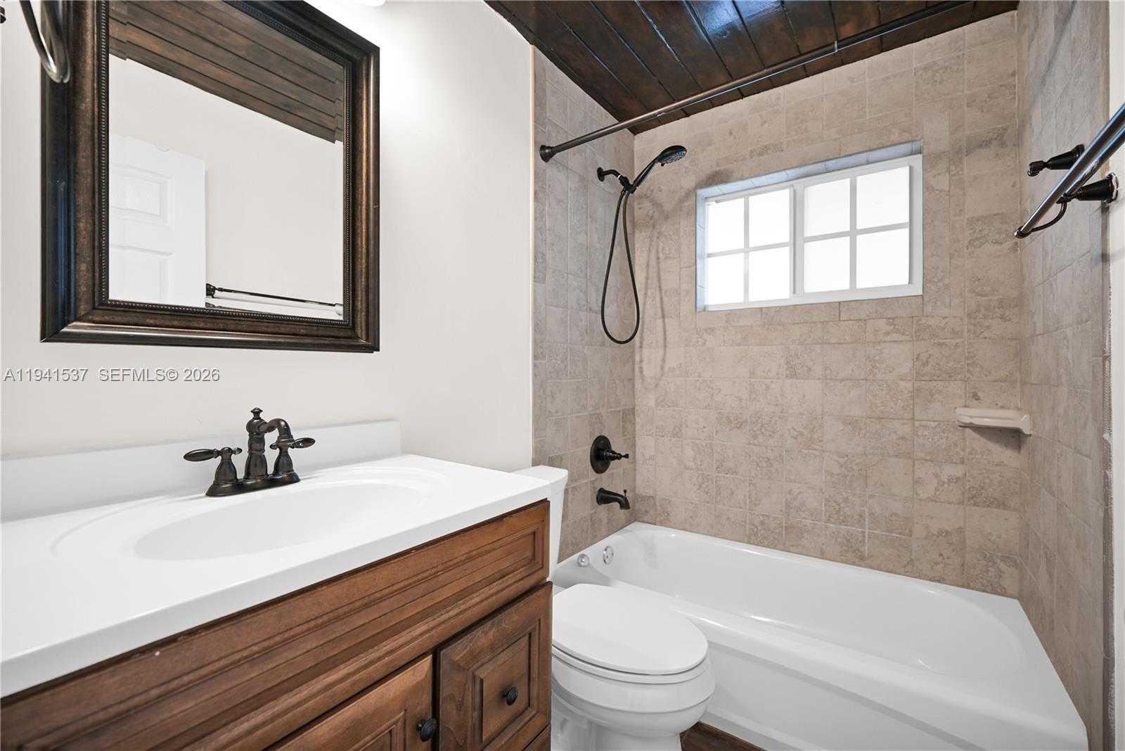 Small Image of 6560 SOUTH WEST 39TH ST, Miami Number 7