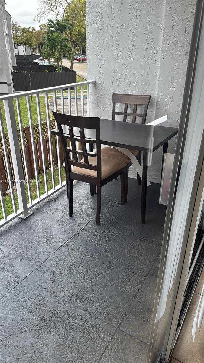 Small Image of 4920 NORTH WEST 79TH AVE #204, Doral Number 6