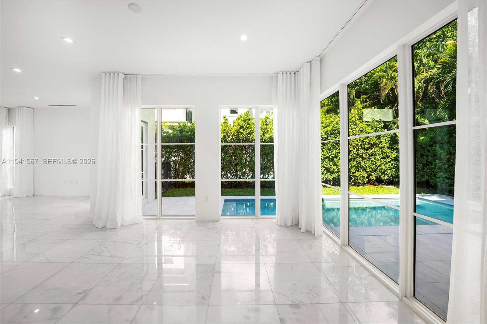 Small Image of 315 SANTANDER AVE #311, Coral Gables Number 13