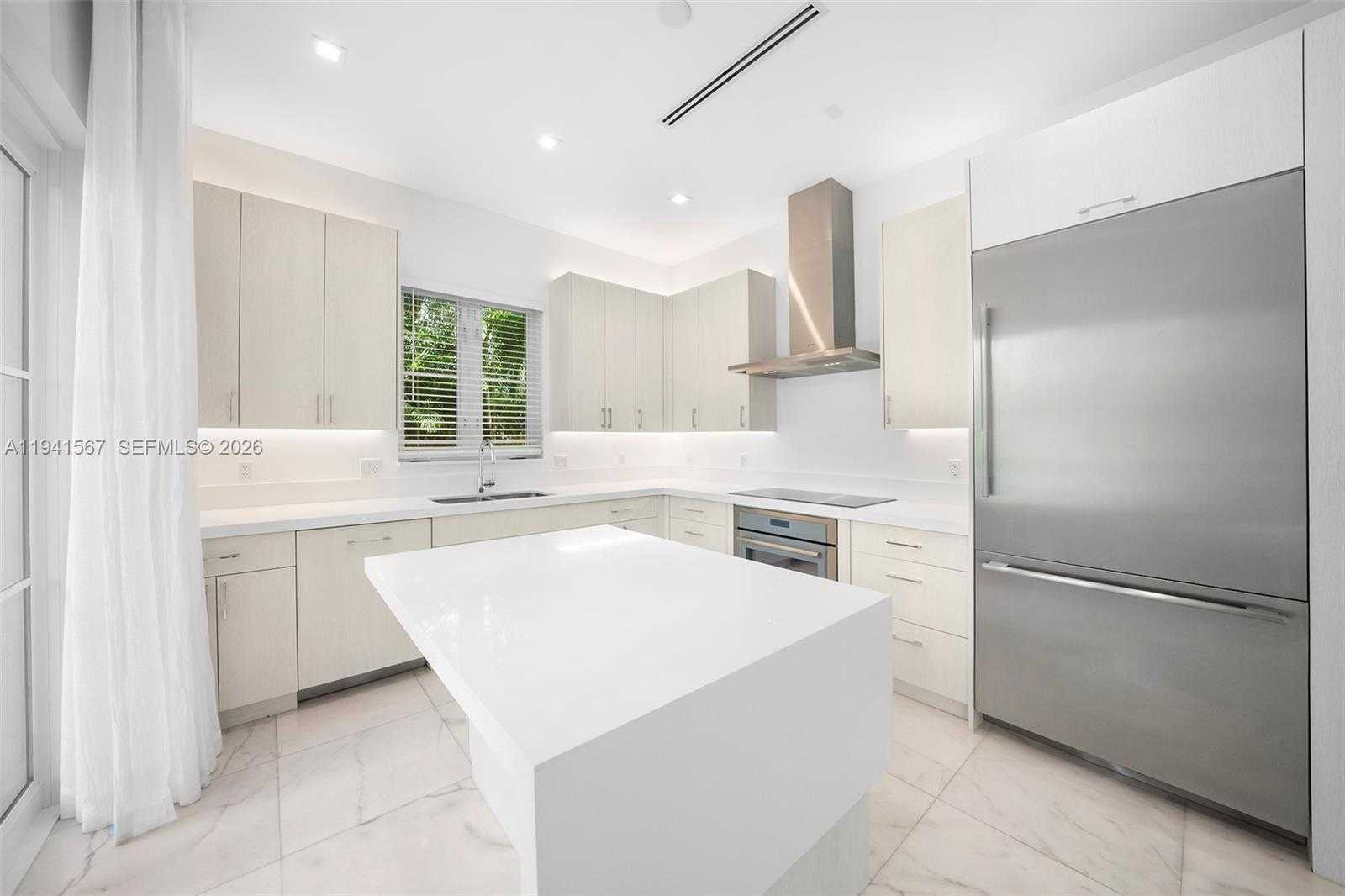 Small Image of 315 SANTANDER AVE #311, Coral Gables Number 18