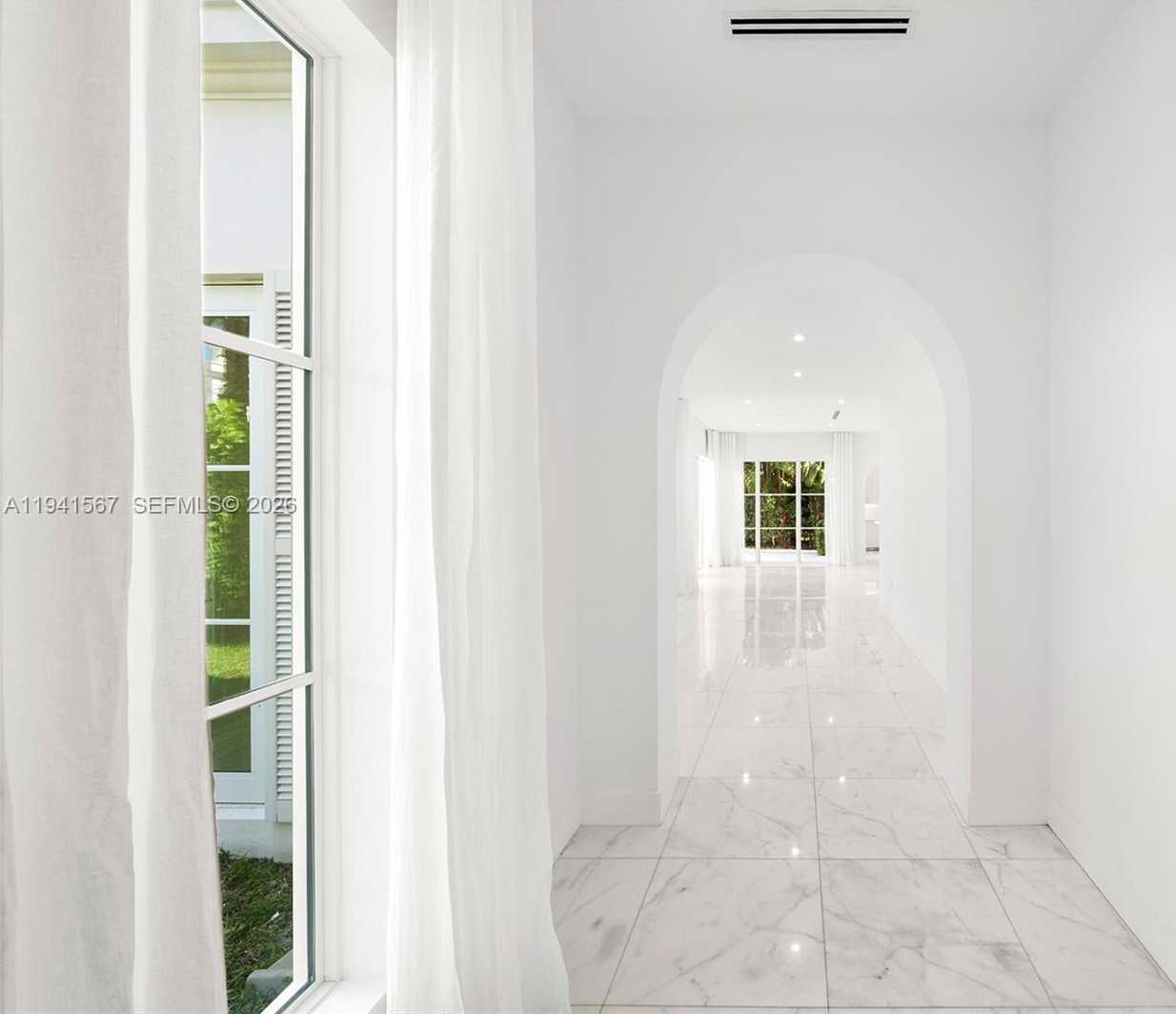 Small Image of 315 SANTANDER AVE #311, Coral Gables Number 5