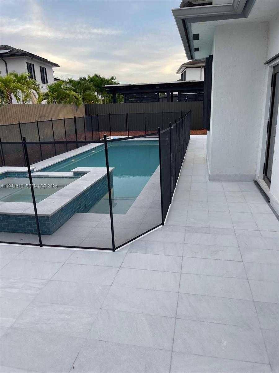 Small Image of 4451 SOUTH WEST 159TH PATH #NA, Miami Number 19