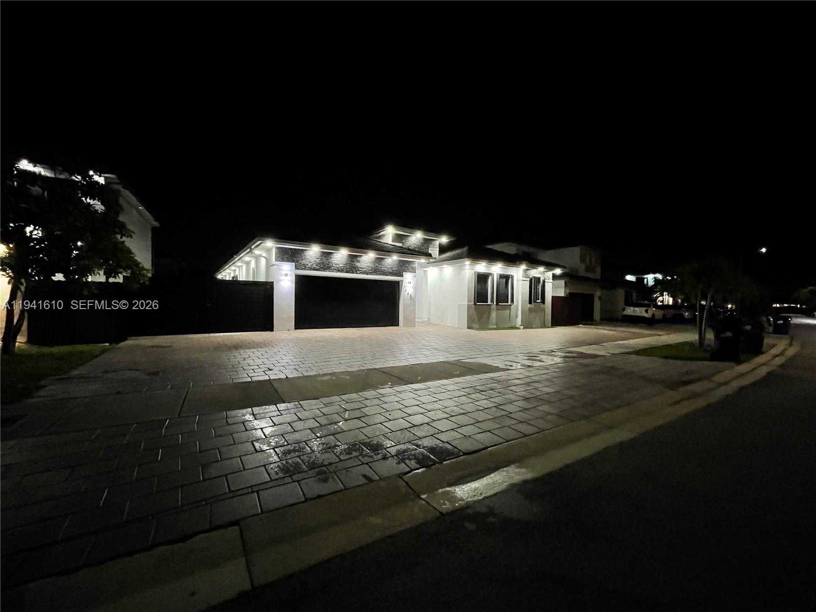 Small Image of 4451 SOUTH WEST 159TH PATH #NA, Miami Number 3