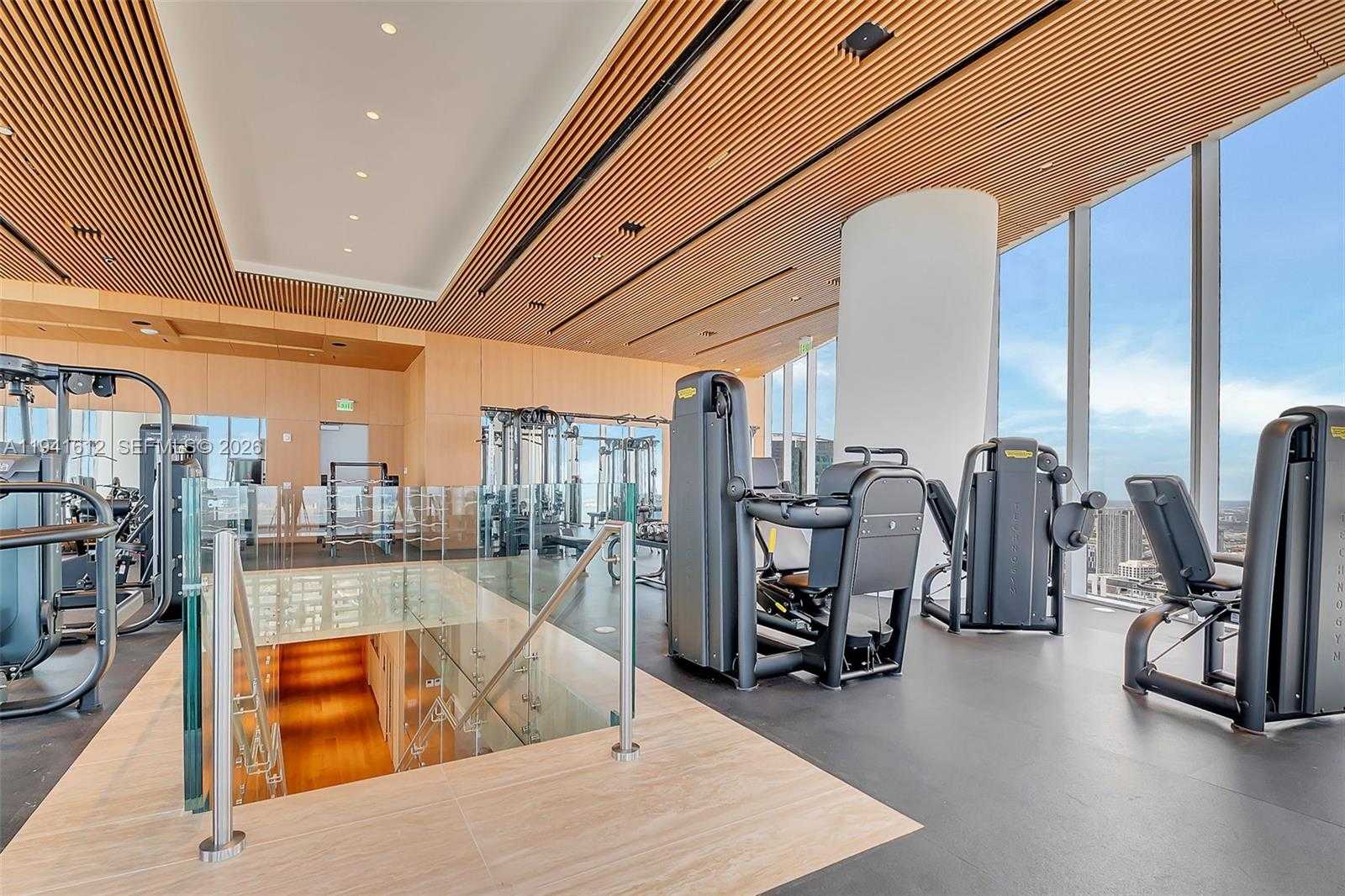 Small Image of 300 BISCAYNE BOULEVARD WAY #5105W, Miami Number 44