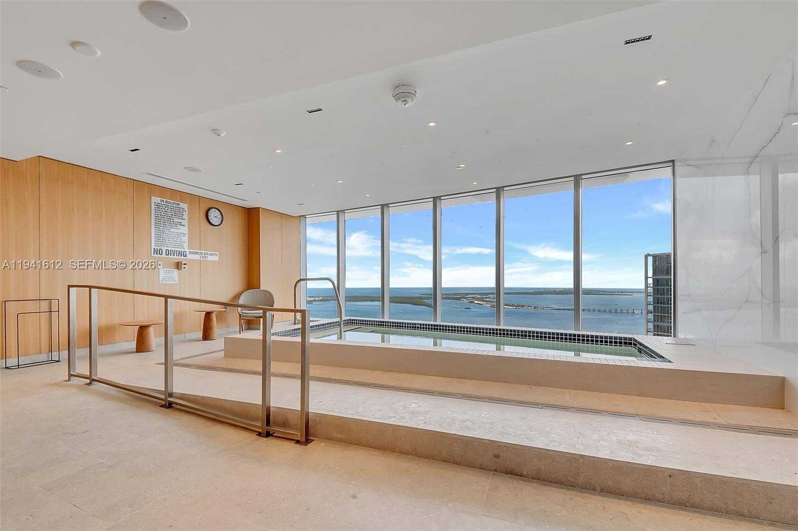 Small Image of 300 BISCAYNE BOULEVARD WAY #5105W, Miami Number 50