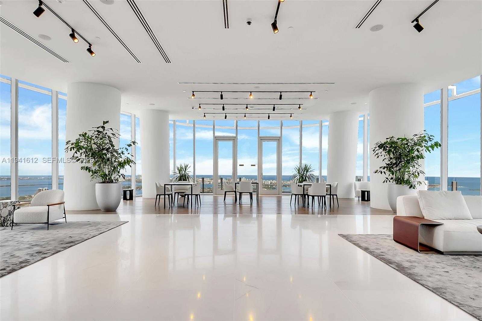 Small Image of 300 BISCAYNE BOULEVARD WAY #5105W, Miami Number 60