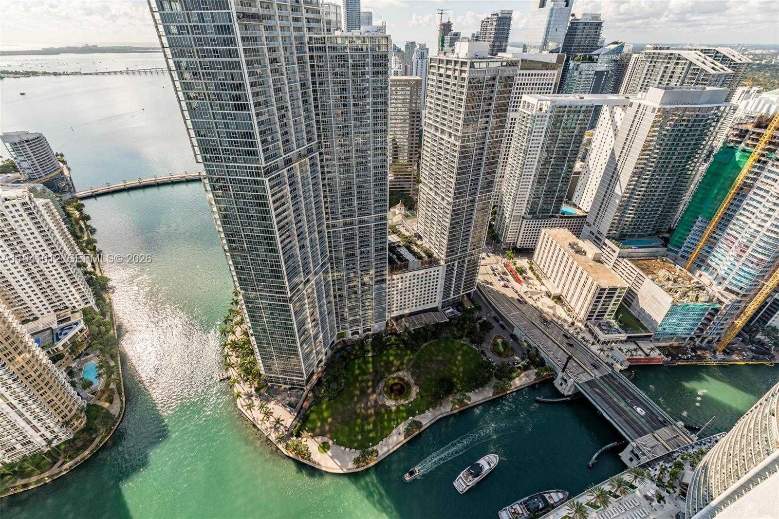 Small Image of 300 BISCAYNE BOULEVARD WAY #5105W, Miami Number 7