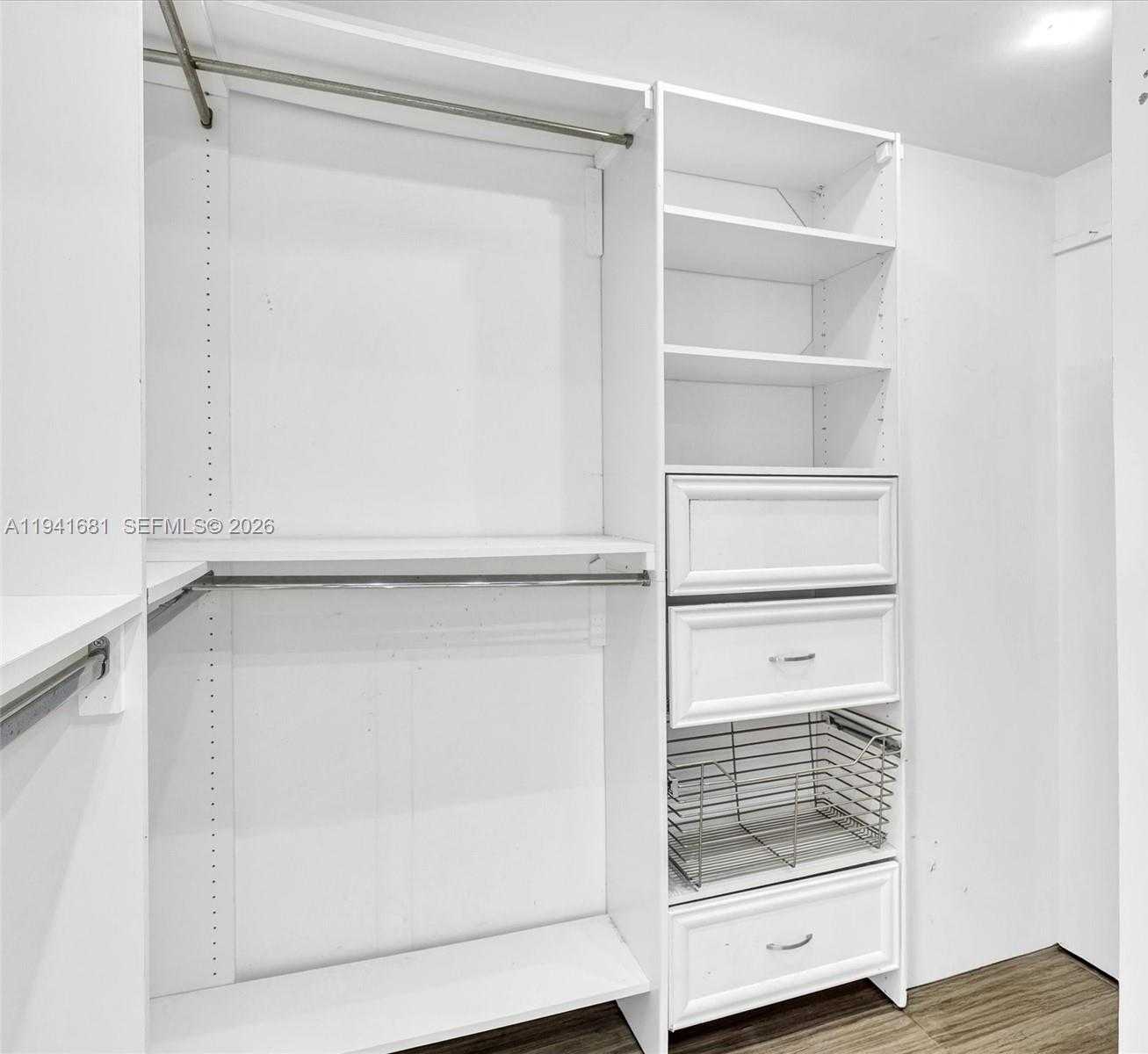 Small Image of 401 OCEAN DR #1103, Miami Beach Number 11