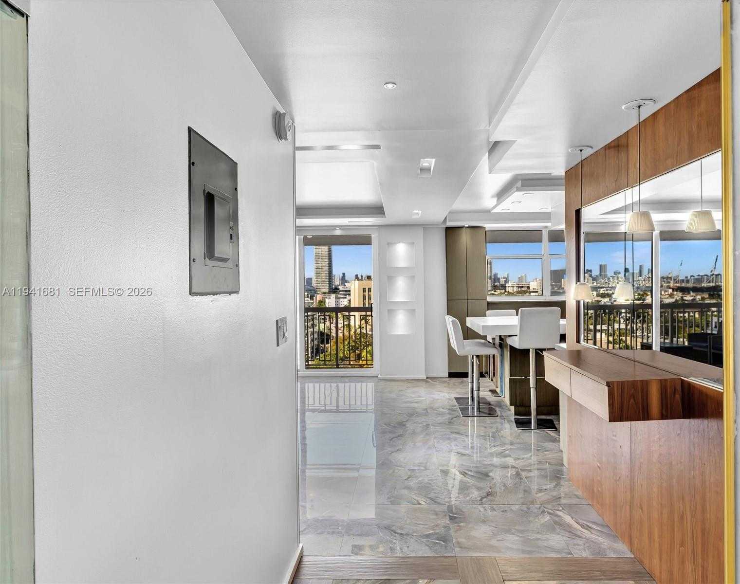 Small Image of 401 OCEAN DR #1103, Miami Beach Number 14