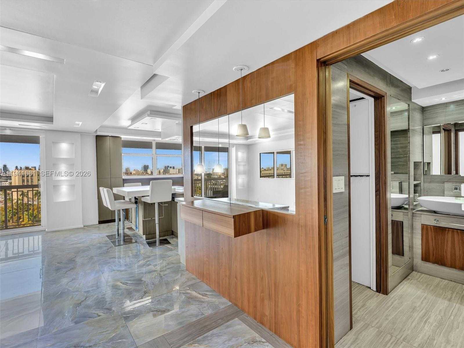 Small Image of 401 OCEAN DR #1103, Miami Beach Number 15