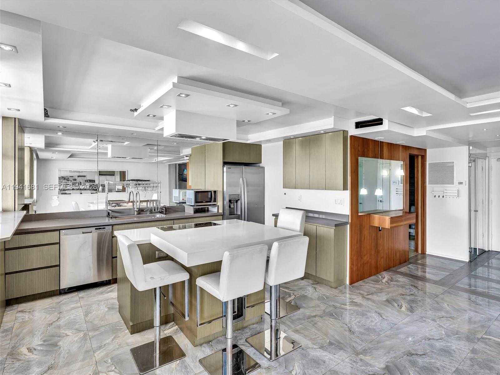 Small Image of 401 OCEAN DR #1103, Miami Beach Number 20