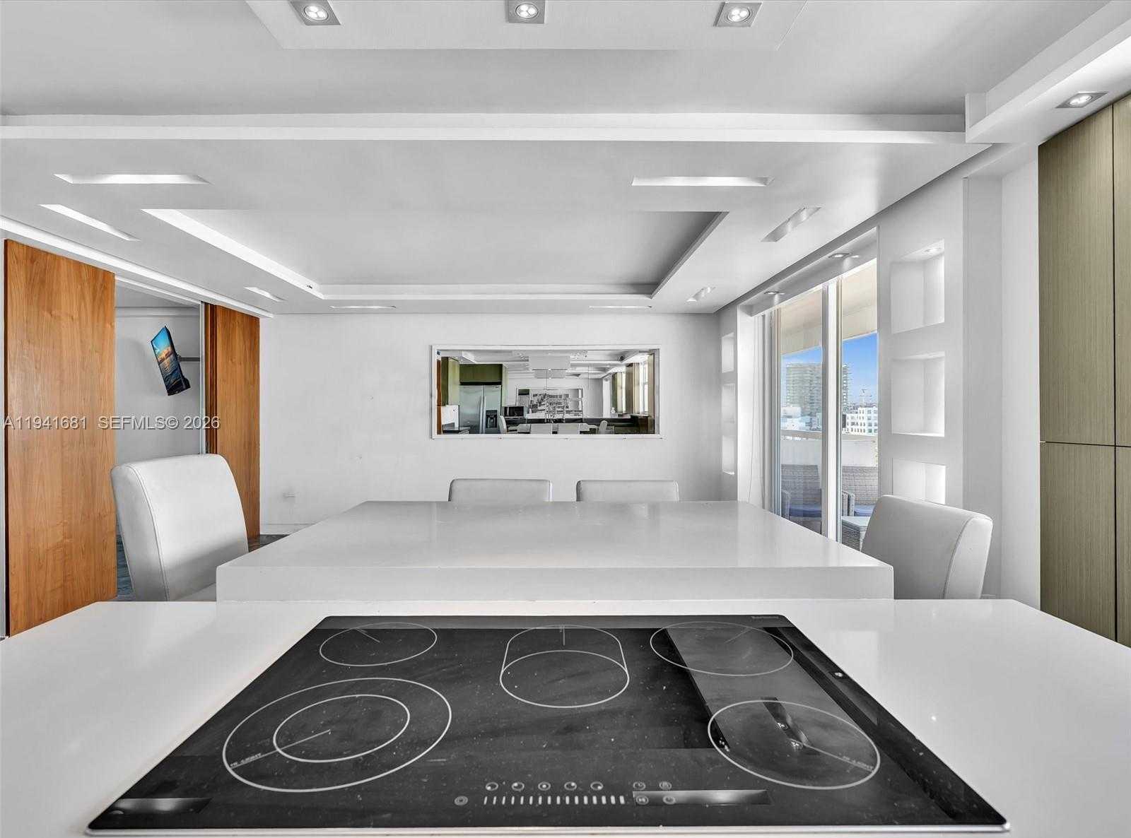 Small Image of 401 OCEAN DR #1103, Miami Beach Number 24