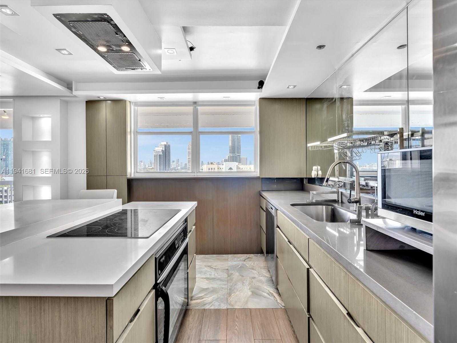 Small Image of 401 OCEAN DR #1103, Miami Beach Number 25