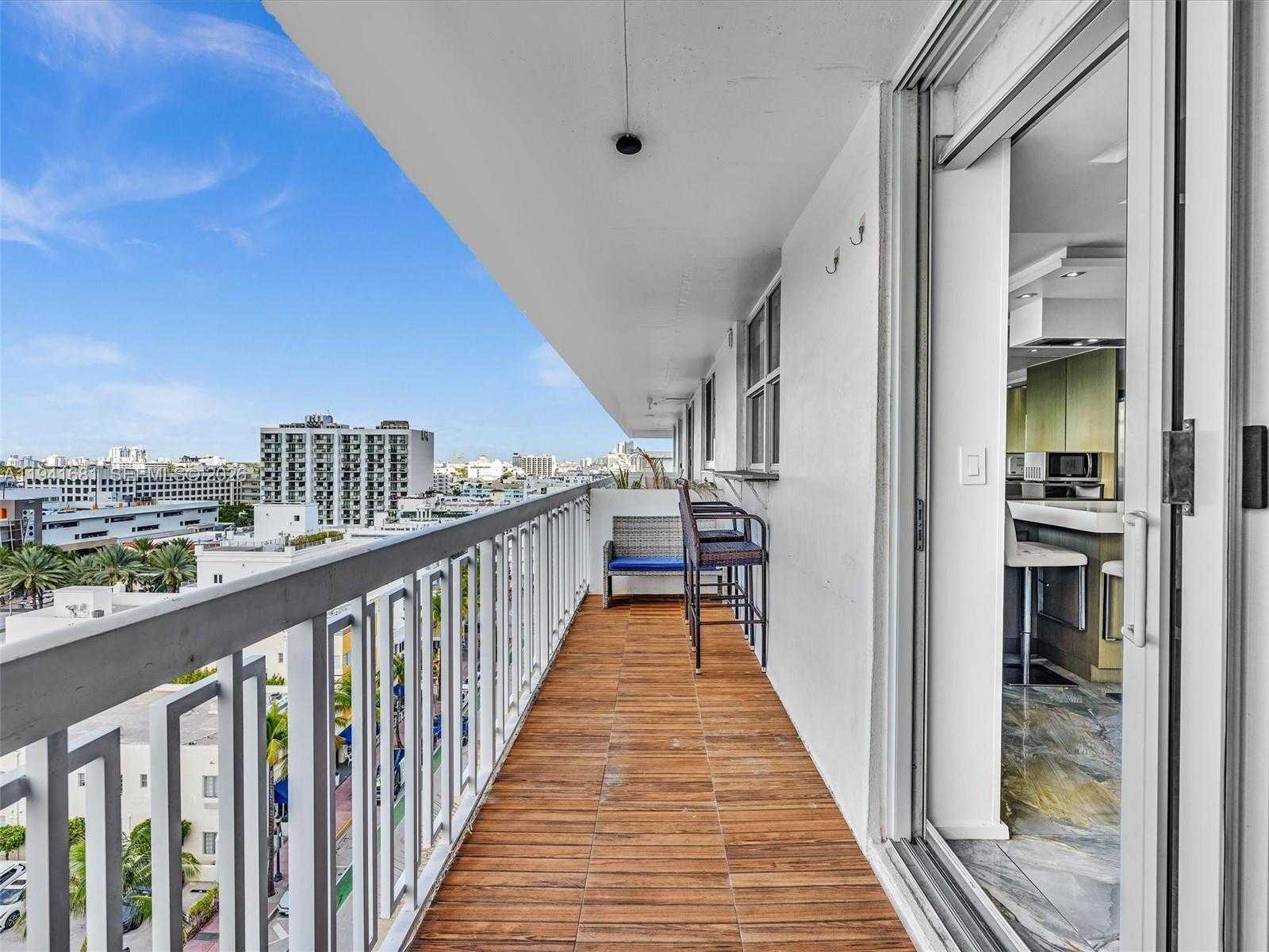 Small Image of 401 OCEAN DR #1103, Miami Beach Number 8