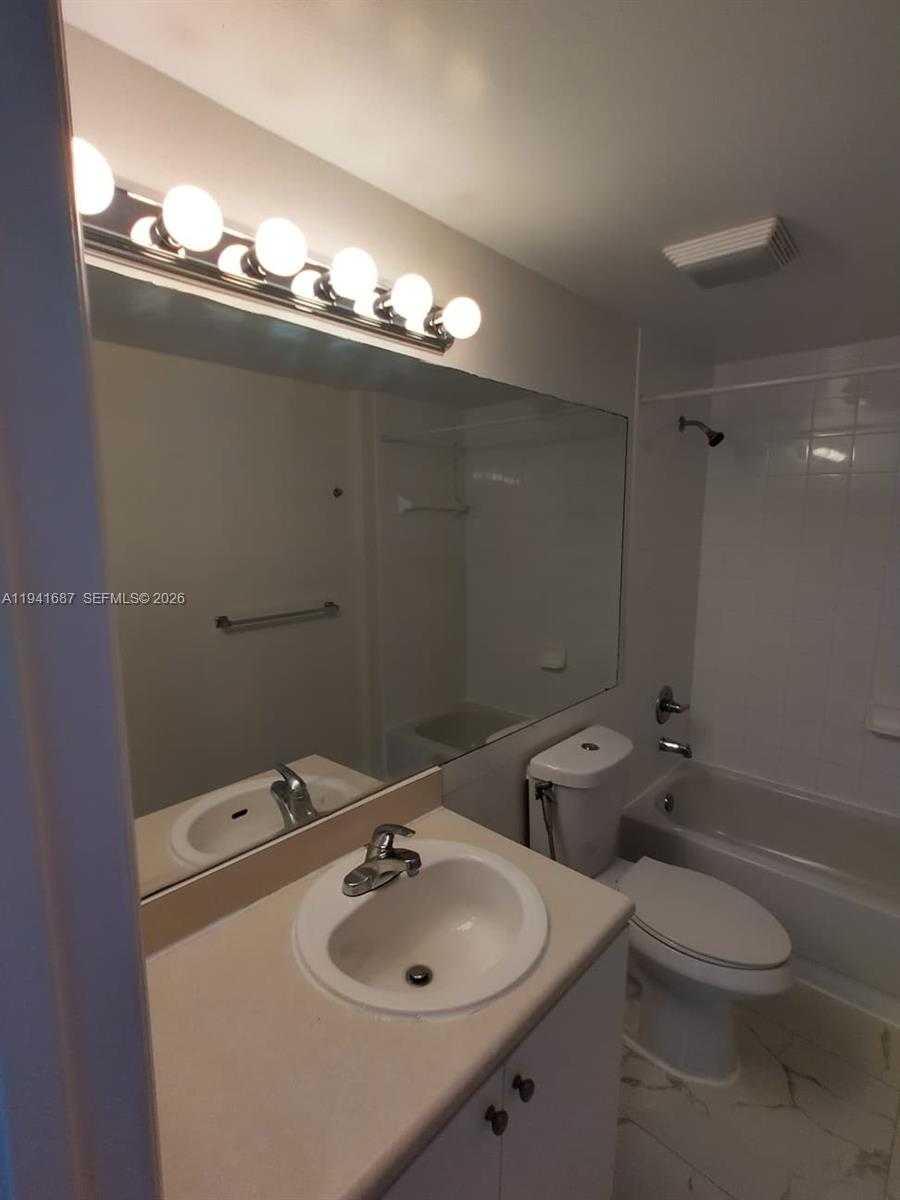 Small Image of 5099 NORTH WEST 7TH ST #PH03 (1103), Miami Number 13