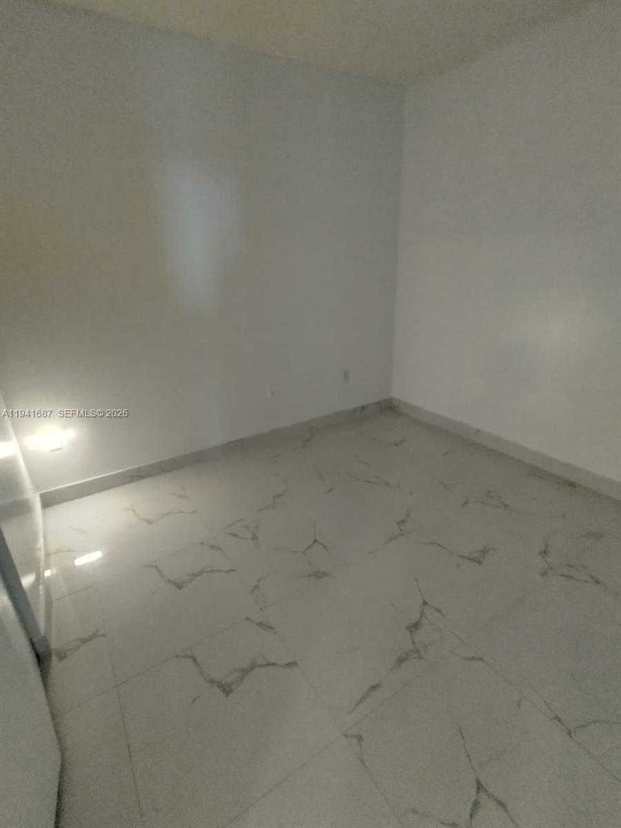 Small Image of 5099 NORTH WEST 7TH ST #PH03 (1103), Miami Number 15