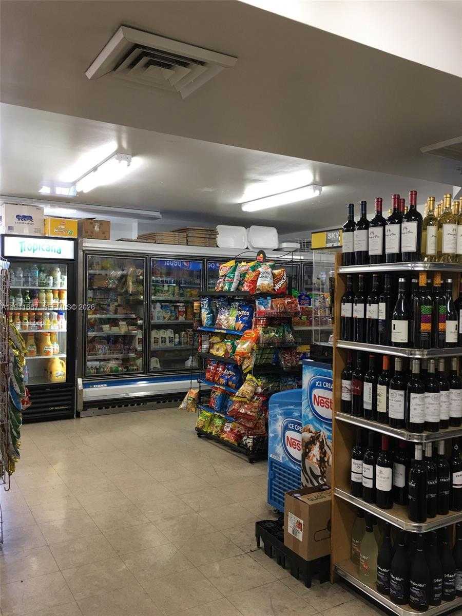 Small Image of 5099 NORTH WEST 7TH ST #PH03 (1103), Miami Number 27