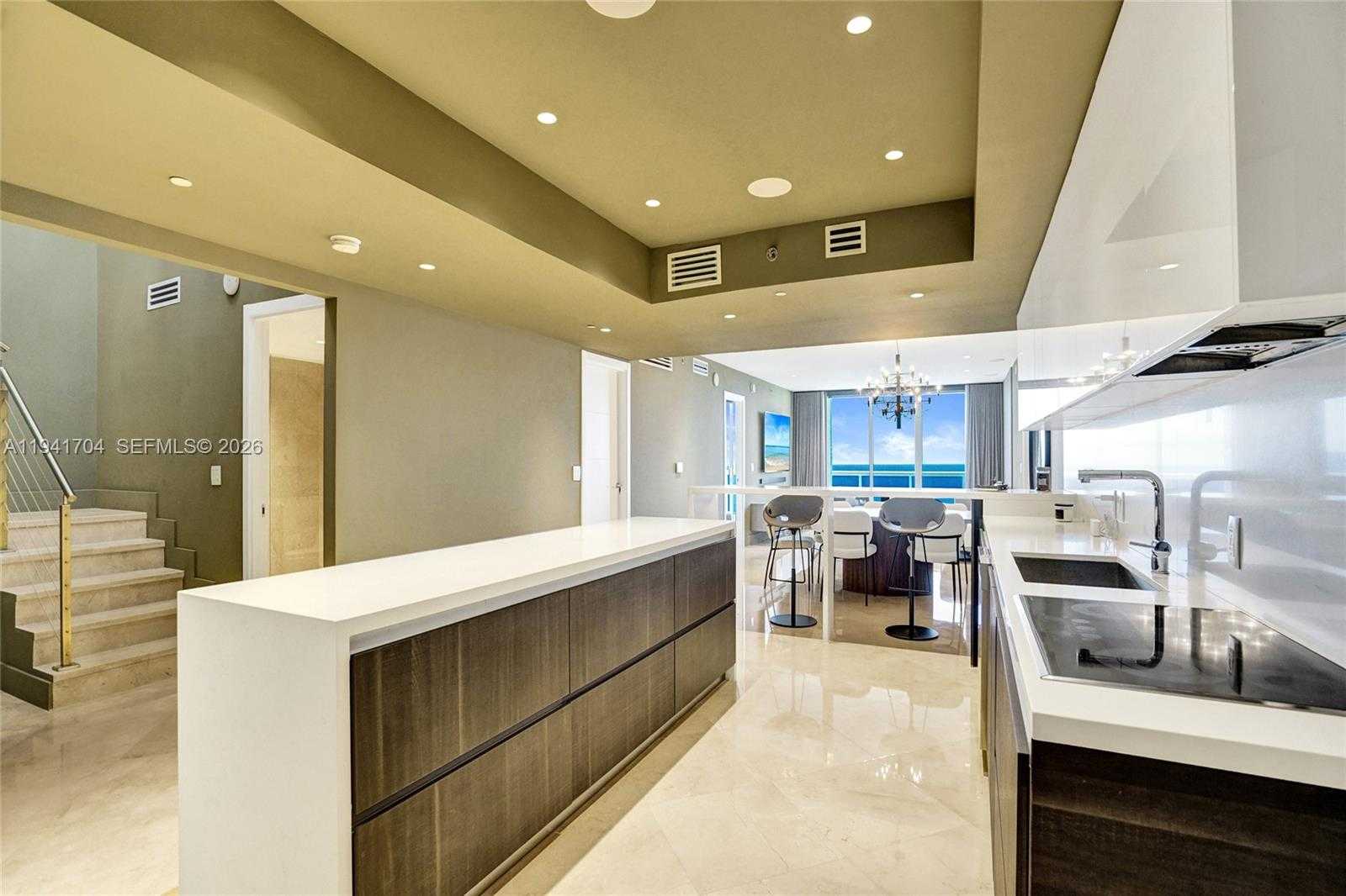 Small Image of 1800 SOUTH OCEAN DR #4403, Hallandale Beach Number 3