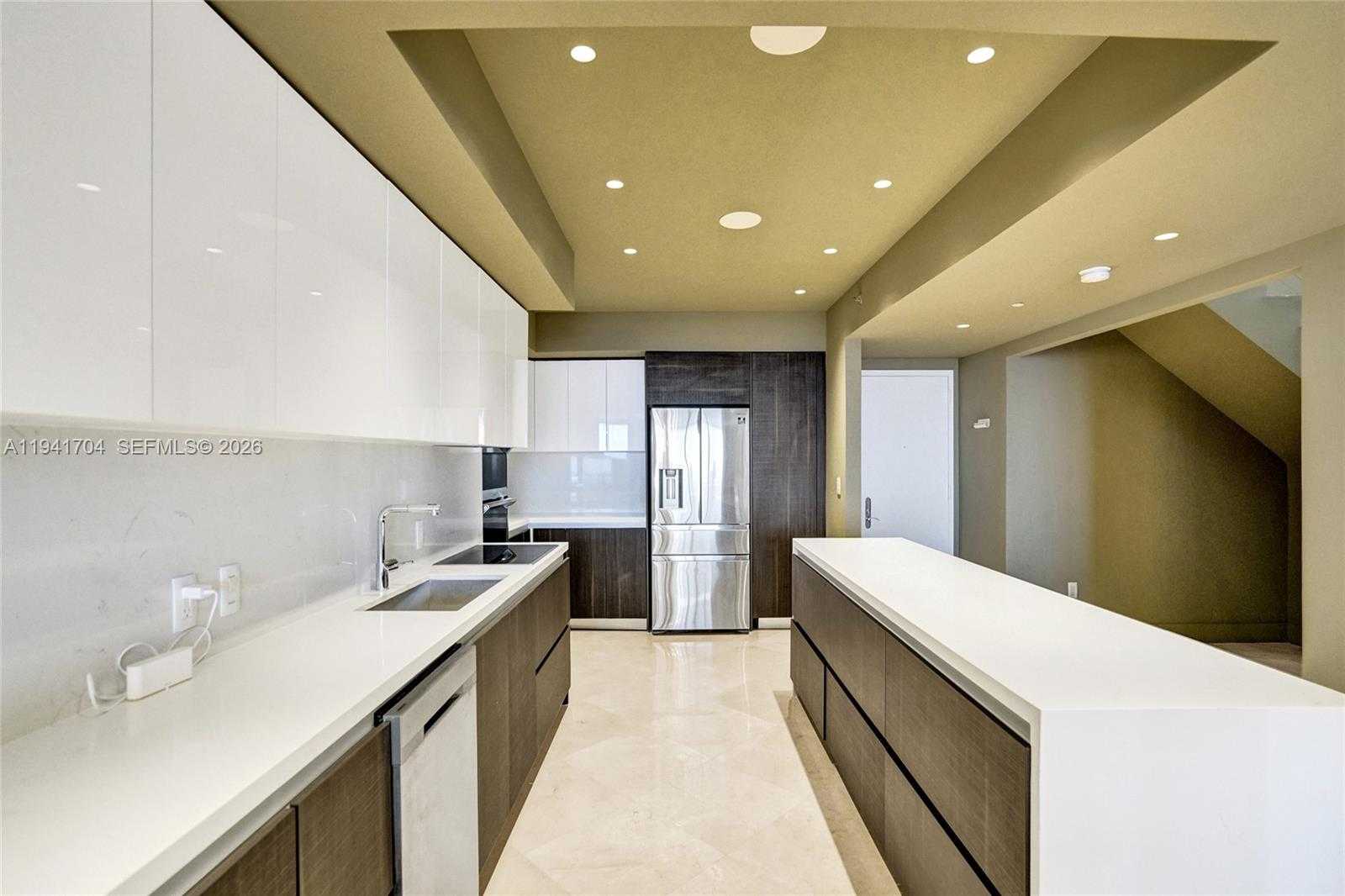 Small Image of 1800 SOUTH OCEAN DR #4403, Hallandale Beach Number 5