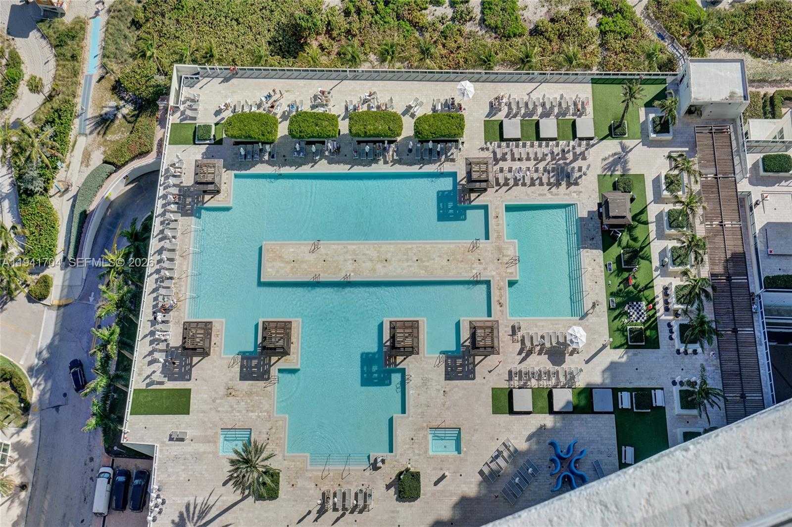 Small Image of 1800 SOUTH OCEAN DR #4403, Hallandale Beach Number 64