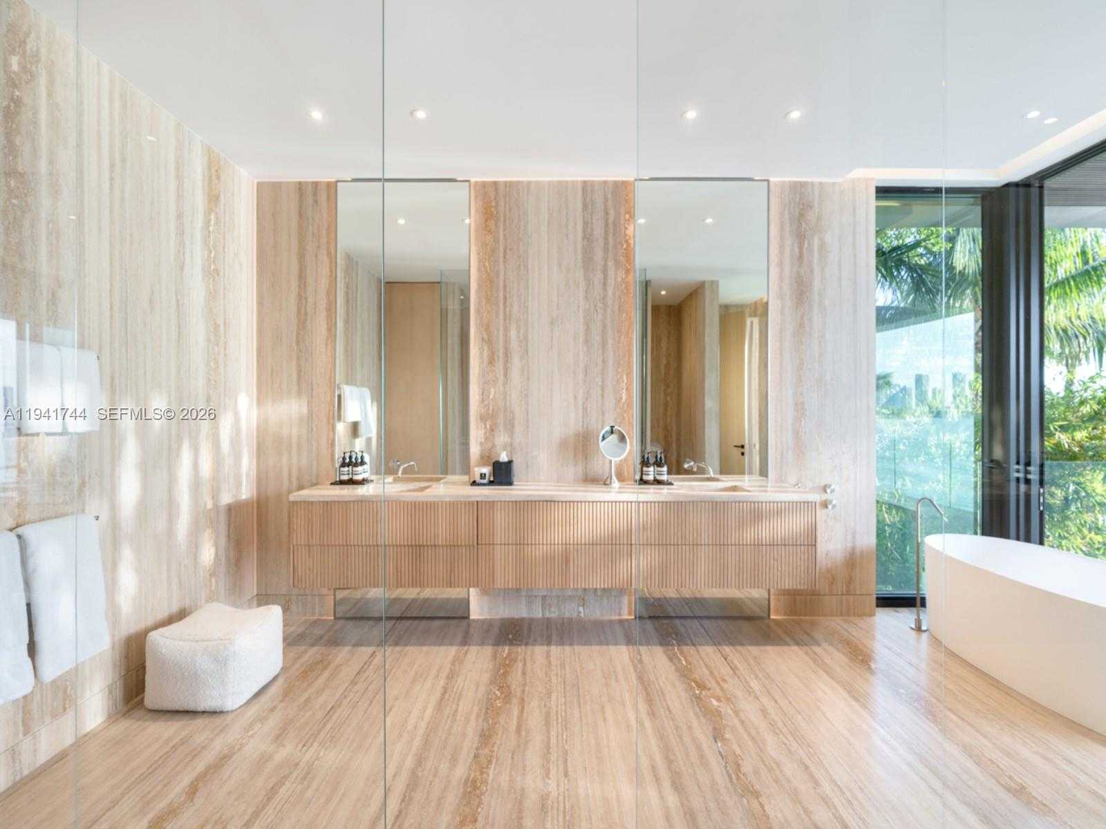 Small Image of 28 WEST DILIDO DR, Miami Beach Number 20