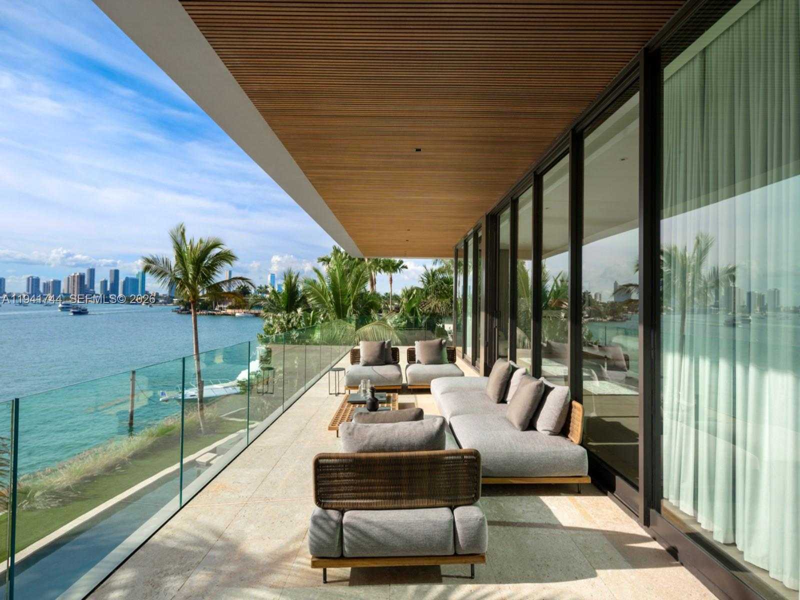 Small Image of 28 WEST DILIDO DR, Miami Beach Number 22