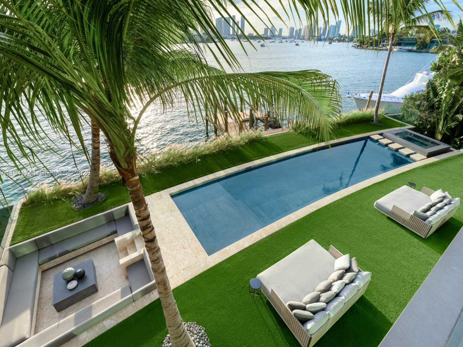 Small Image of 28 WEST DILIDO DR, Miami Beach Number 23